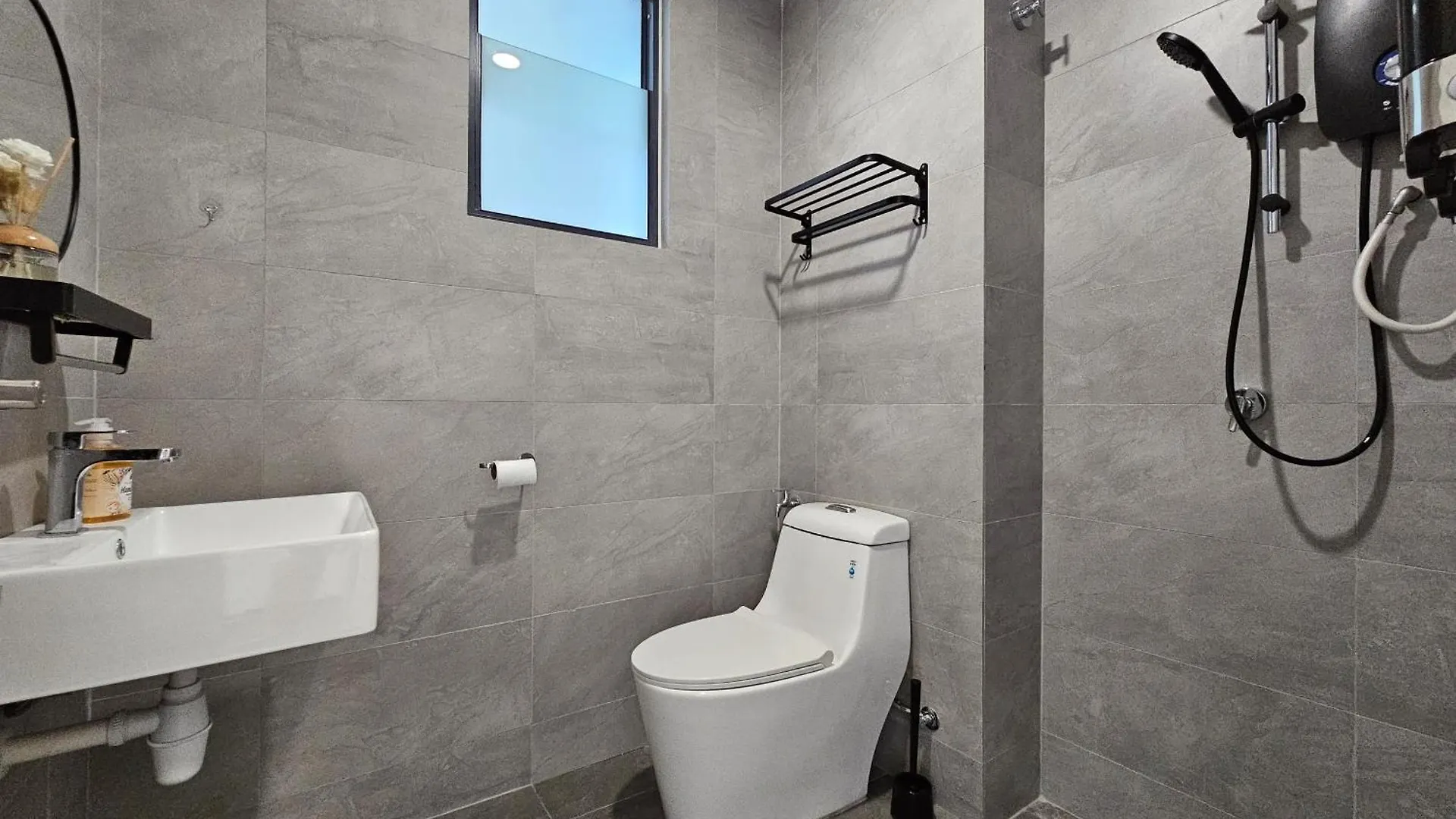 Apartment Sccc Setia Alam# 3Bedroom # 43A Shah Alam Malaysia